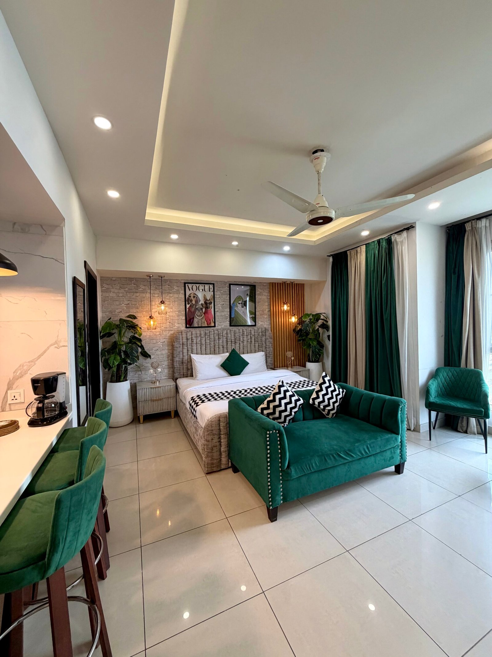 Luxury studio apartment opposite Centaurus Mall Islamabad
